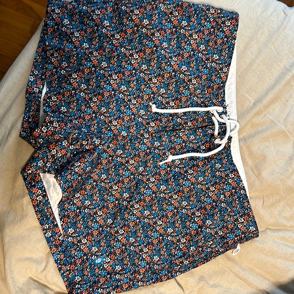 Men’s Penguin short swim suit size 33